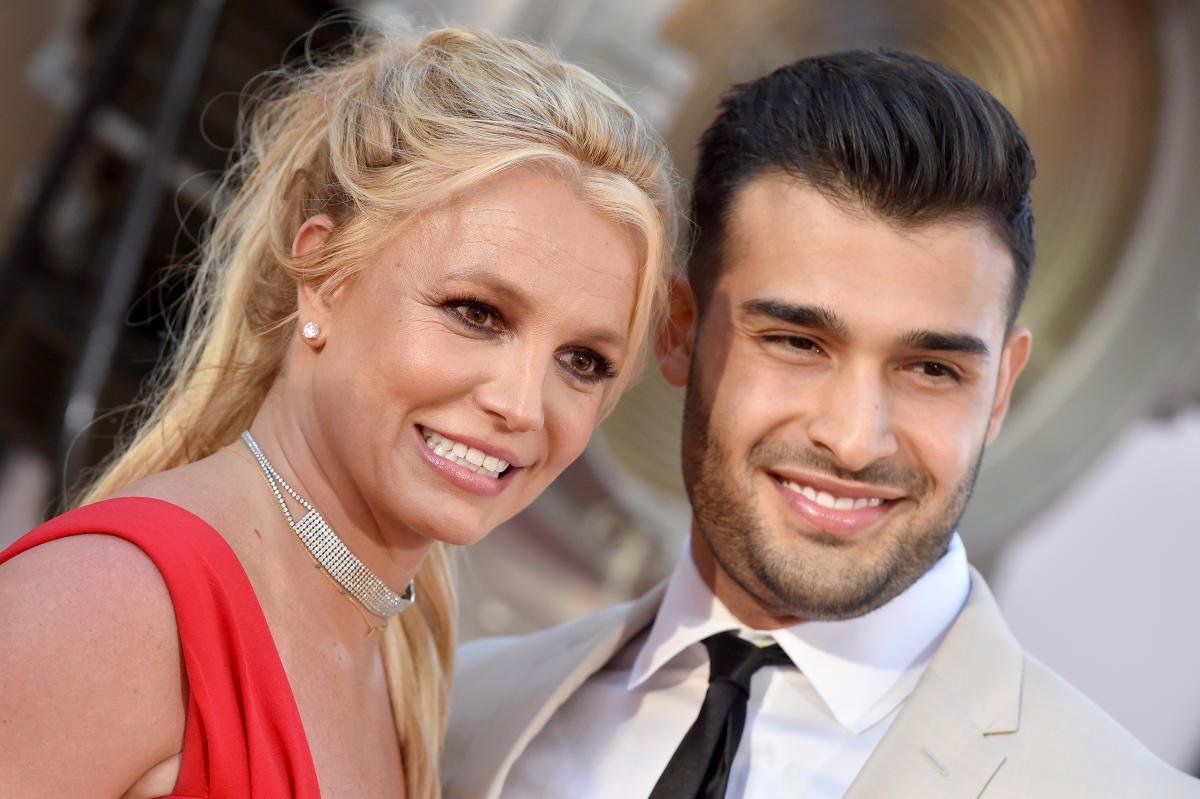 Britney Spears breaks silence on Sam Asghari's divorce